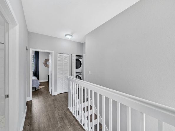 1251 NE 32nd St, Oakland Park FL 33334