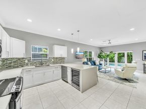 1251 NE 32nd St, Oakland Park FL 33334