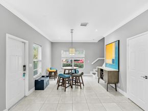 1251 NE 32nd St, Oakland Park FL 33334