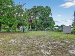 1141 SW 25th Ave, Fort Lauderdale FL 33312