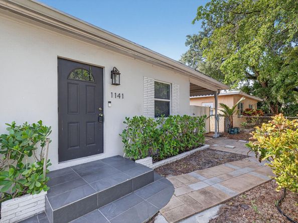 1141 SW 25th Ave, Fort Lauderdale FL 33312