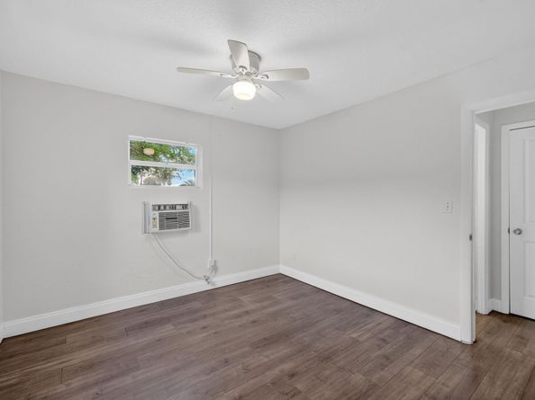 1141 SW 25th Ave, Fort Lauderdale FL 33312