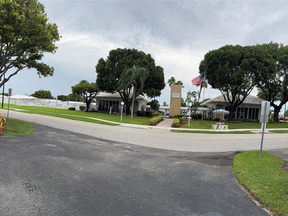 2851 E Golf Blvd 107, Pompano Beach FL 33064