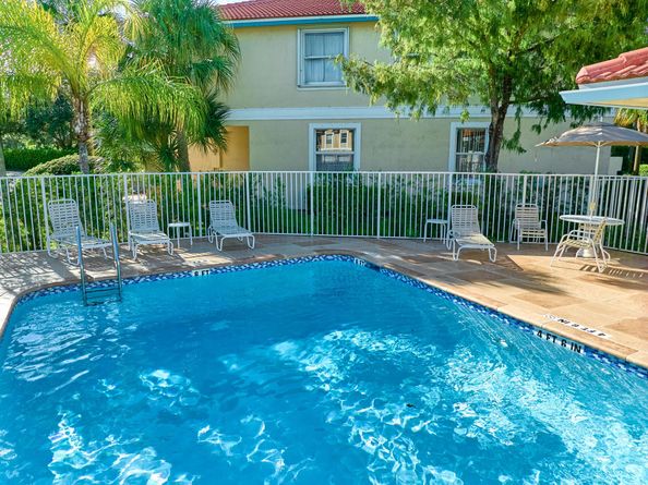 4750 NW 117th Avenue, Coral Springs FL 33076