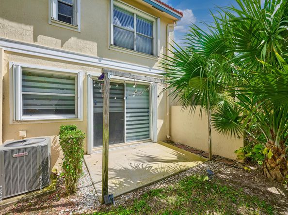 4750 NW 117th Avenue, Coral Springs FL 33076