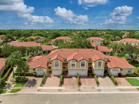 4750 NW 117th Avenue, Coral Springs FL 33076