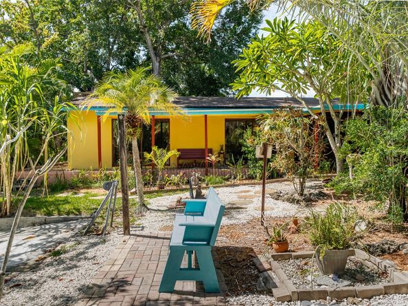 2048 SW 28th Terrace, Fort Lauderdale FL 33312