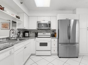 7310 Ashford Place Place 803, Delray Beach FL 33446