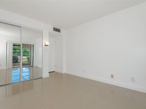 2307 S Cypress Bend Dr 108A, Pompano Beach FL 33069