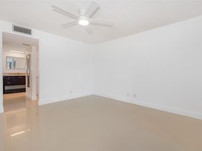 2307 S Cypress Bend Dr 108A, Pompano Beach FL 33069