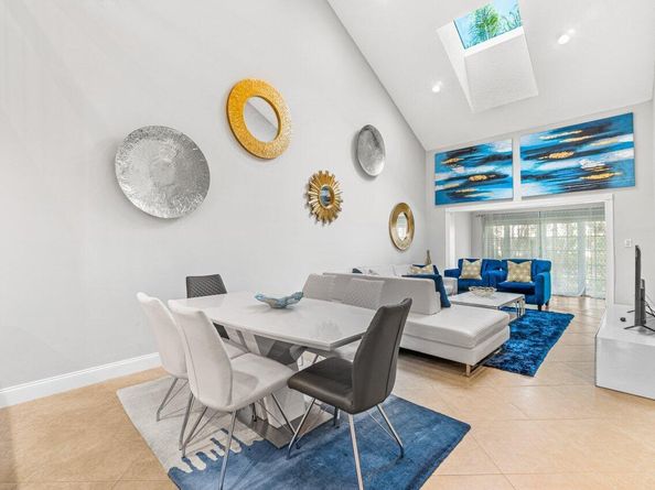 17064 Boca Club Boulevard 3, Boca Raton FL 33487