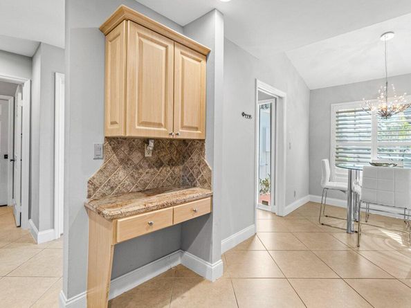 17064 Boca Club Boulevard 3, Boca Raton FL 33487