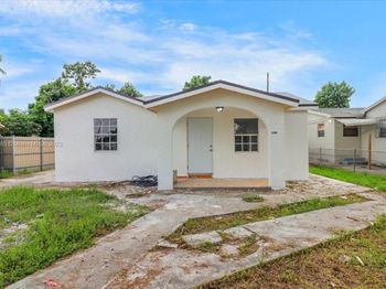 1768 NW 112th Ter