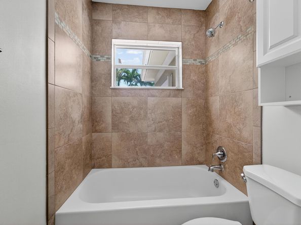 1022 SW 25th Avenue, Boynton Beach FL 33426