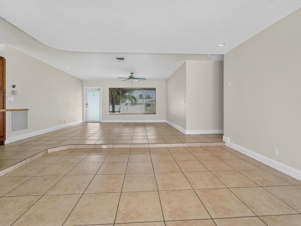 1022 SW 25th Avenue, Boynton Beach FL 33426