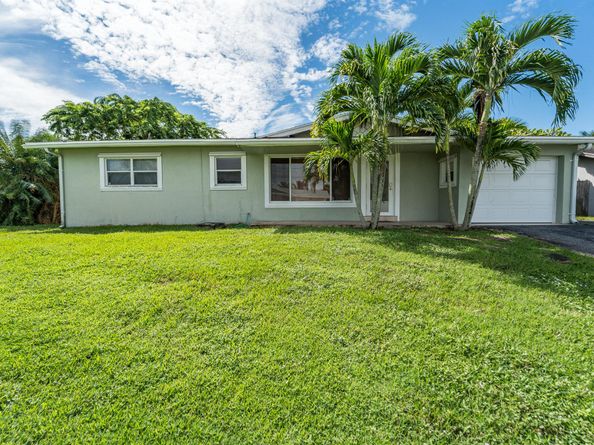 1022 SW 25th Avenue, Boynton Beach FL 33426