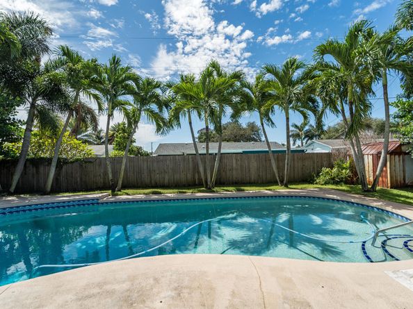 1022 SW 25th Avenue, Boynton Beach FL 33426