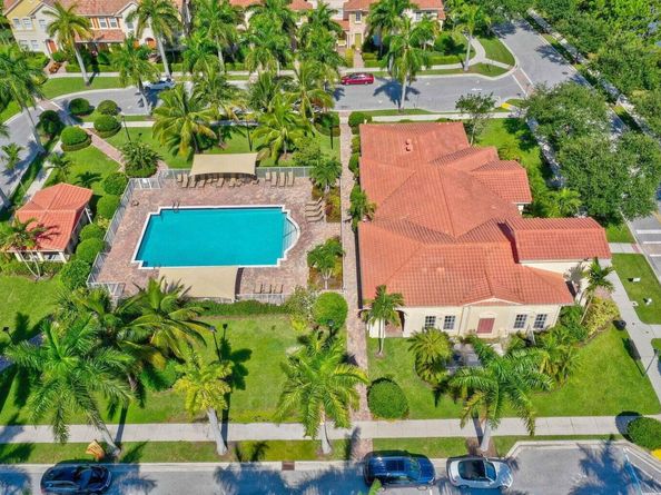 107 Ennis Lane, Jupiter FL 33458