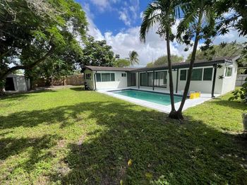 3621 Riverland Road