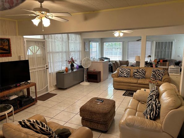 Undisclosed Address #FX-10529477, Lauderdale Lakes FL 33319
