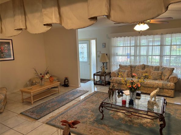 Undisclosed Address #FX-10529477, Lauderdale Lakes FL 33319