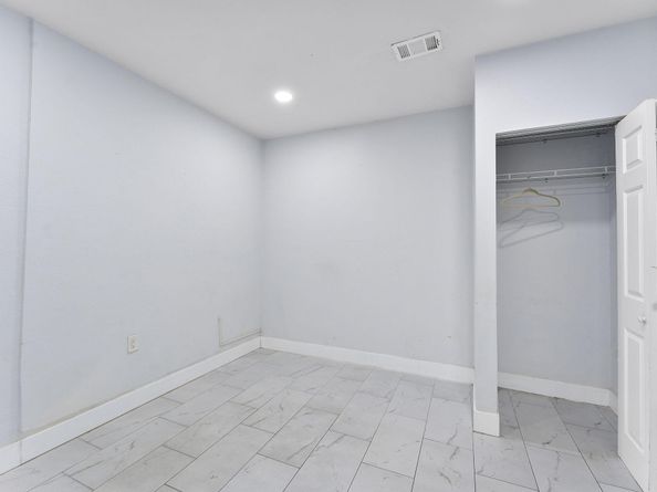 400 NW 98th Avenue, Pembroke Pines FL 33024