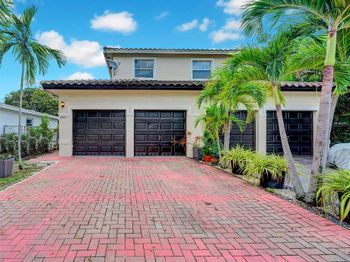 1216 NW 2nd Ave