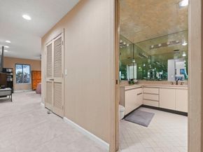 6907 Fountains Circle, Lake Worth FL 33467
