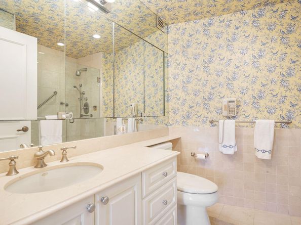 44 Cocoanut Row 227b, Palm Beach FL 33480