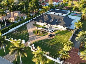 365 NW 132nd Ave, Miami FL 33182