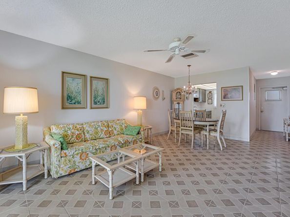 500 SW Golfview Terrace 129, Boynton Beach FL 33426