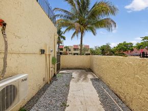 5717 NW 17th Ct 2, Lauderhill FL 33313