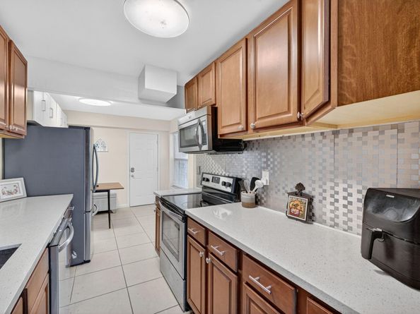 5717 NW 17th Ct 2, Lauderhill FL 33313