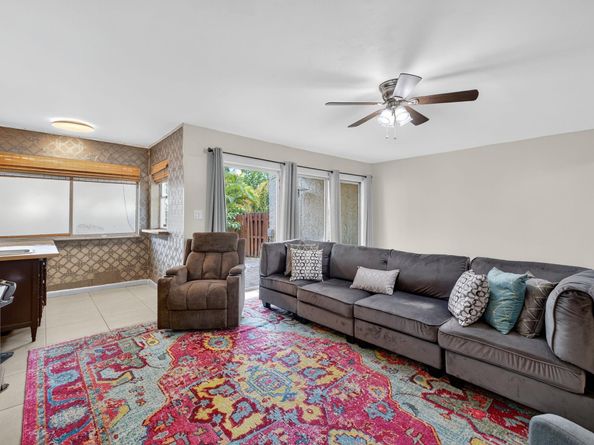 5717 NW 17th Ct 2, Lauderhill FL 33313