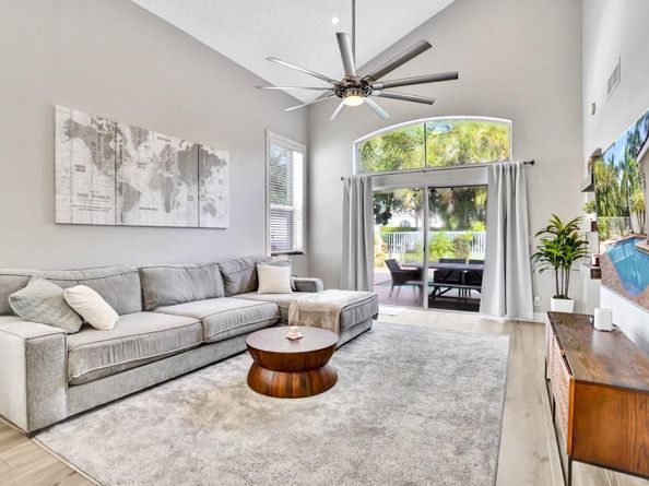 6657 Green Island Circle, Lake Worth FL 33463