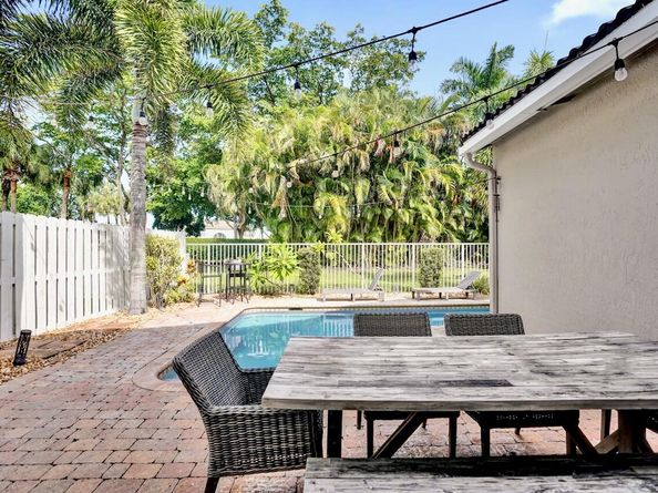 6657 Green Island Circle, Lake Worth FL 33463
