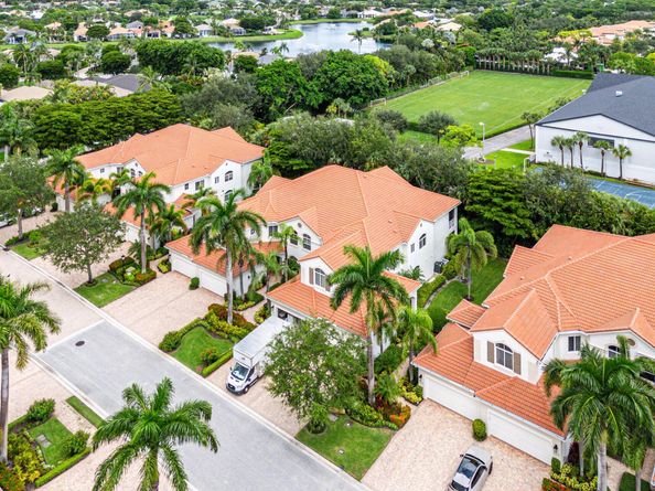 126 Palm Bay Terrace 126c, Palm Beach Gardens FL 33418