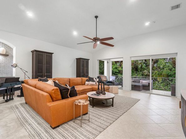 126 Palm Bay Terrace 126c, Palm Beach Gardens FL 33418