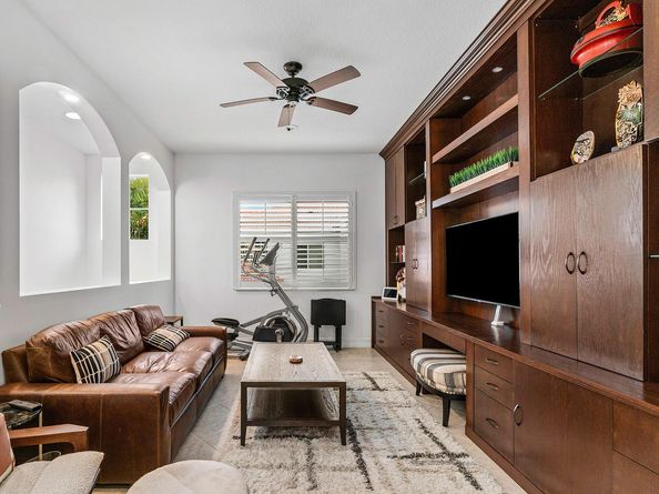 126 Palm Bay Terrace 126c, Palm Beach Gardens FL 33418