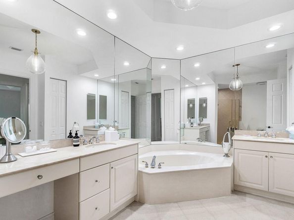 126 Palm Bay Terrace 126c, Palm Beach Gardens FL 33418