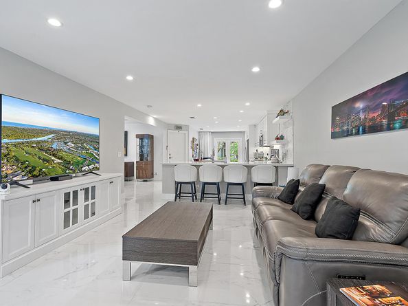 7 Grand Bay Circle, Juno Beach FL 33408