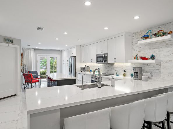 7 Grand Bay Circle, Juno Beach FL 33408