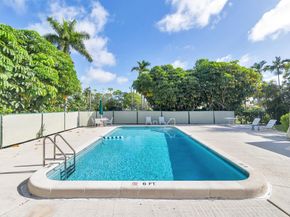 505 Spencer Drive 207, West Palm Beach FL 33409