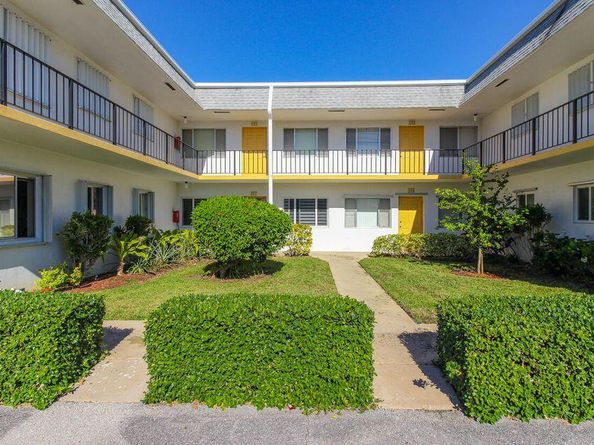 2920 Lake Osborne Drive 103, Lake Worth Beach FL 33461