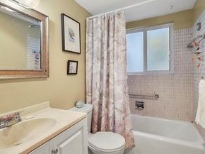 2920 Lake Osborne Drive 103, Lake Worth Beach FL 33461