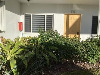 2920 Lake Osborne Drive