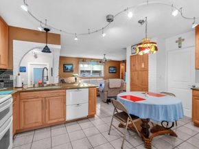 7950 NW 8th Ct, Margate FL 33063