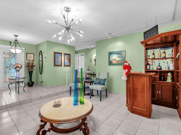 7950 NW 8th Ct, Margate FL 33063