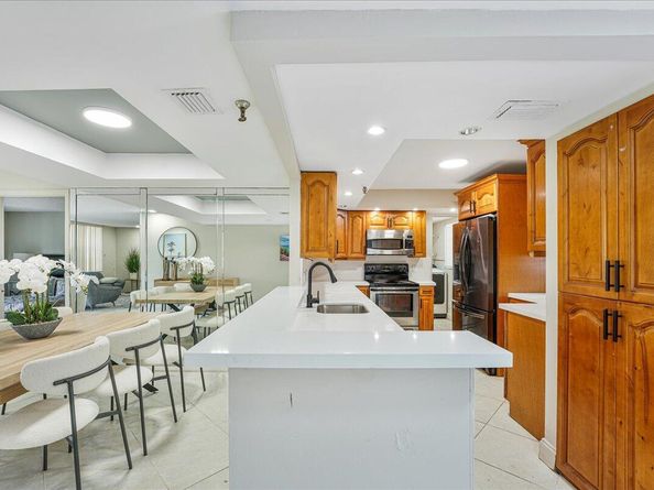6400 NW 2nd Avenue 123, Boca Raton FL 33487