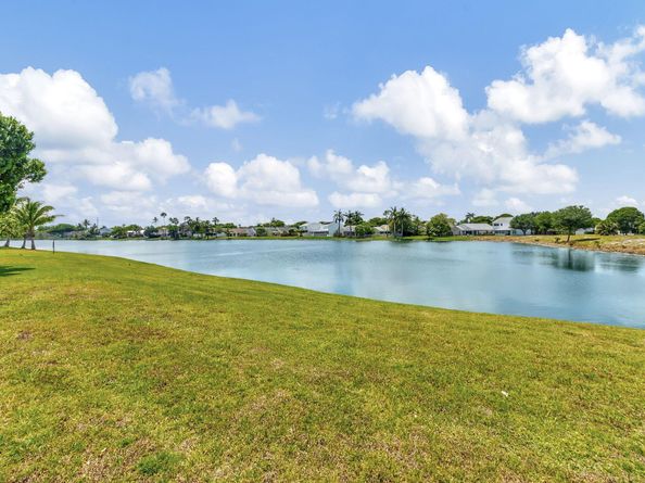 4004 Medford Court, Boynton Beach FL 33436